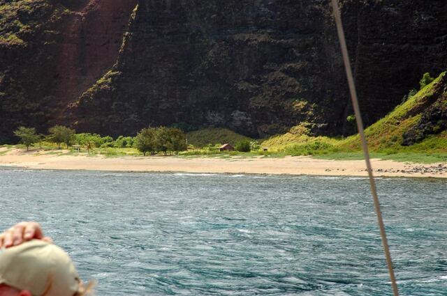 Beach along Napali Coast (1)