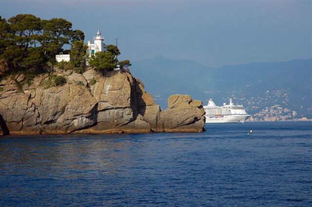 Lighthouse and Voyager