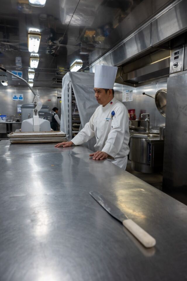 Bolette BTS tour - galley 05