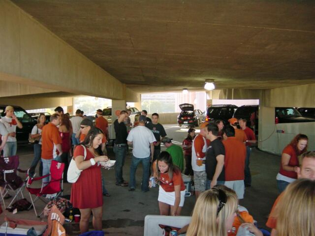LN.com tailgate