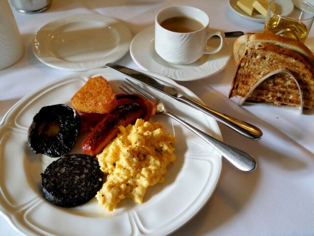 Full English breakfast (1)