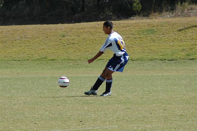 angel-plays-the-ball-forward
