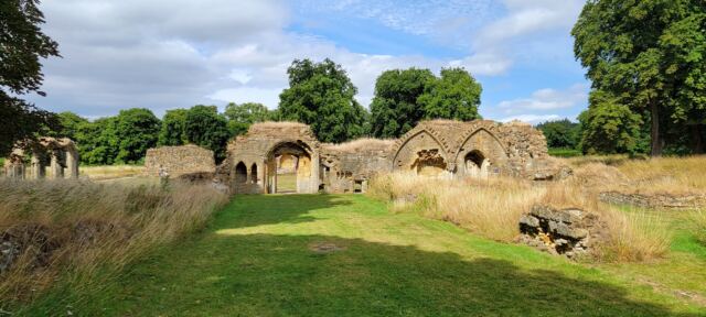 Hailes Abbey ruins (36)