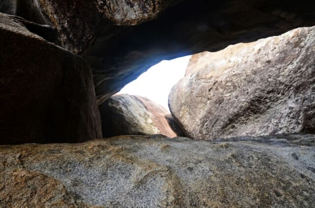 The Baths - various rock formations 16