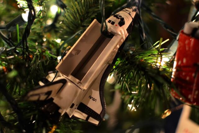 christmas-shuttle-1-