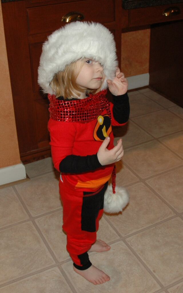 kiersten-strikes-a-pose