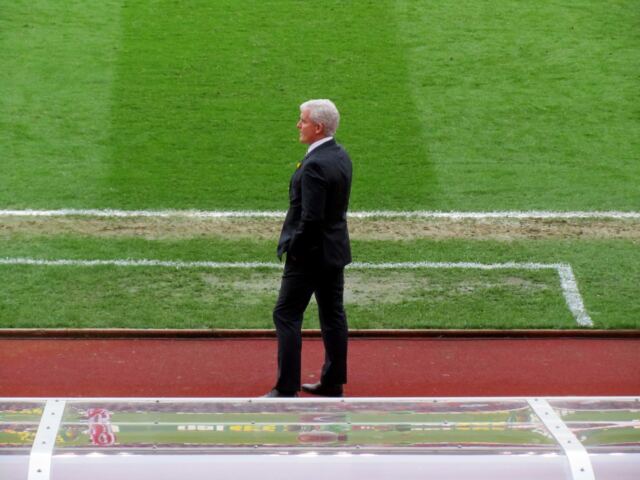 Stoke manager Mark Hughes is unimpressed by the effort (1)