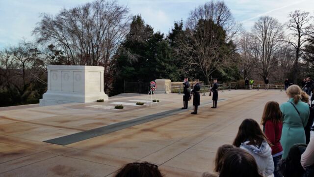 Arlington-Tomb-of-the-Unknown-Soldier-guards-2-