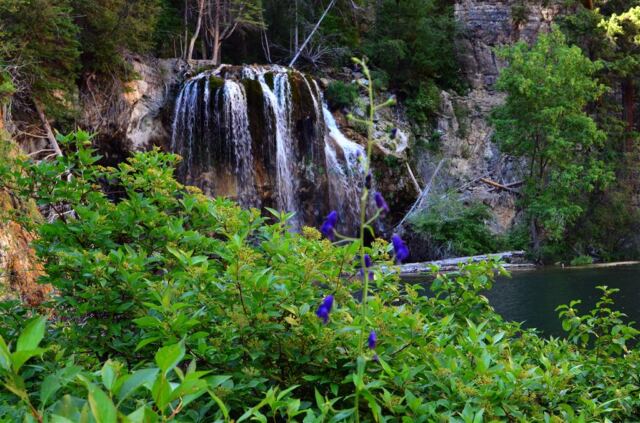 Hanging Lake twin waterfalls (3)
