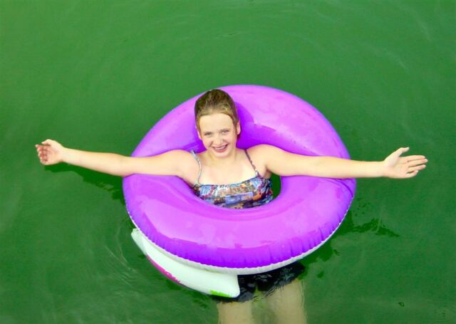 melanie-in-the-tube