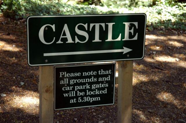 This way to Eastnor Castle