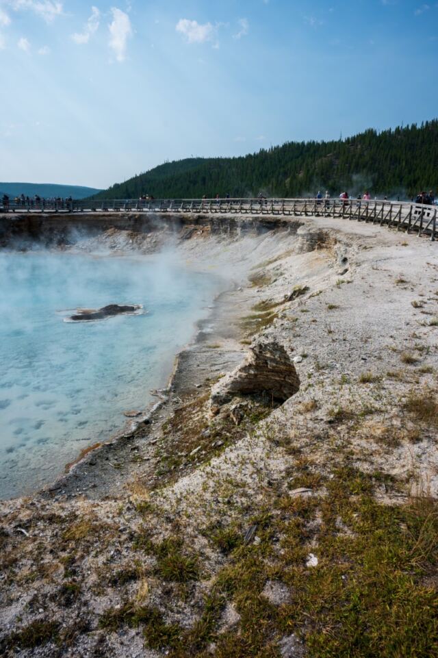 Excelsior Geyser Crater (1)