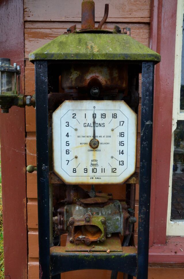 Toddington - Old pump