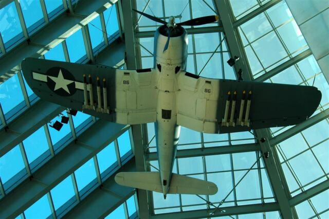 F4U Corsair - higher (1)