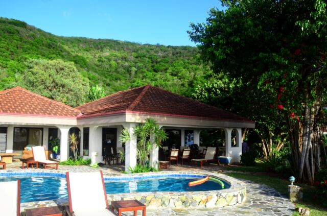 A Villa on the Beach 4