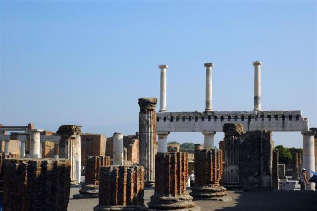 Pompeii Basilica (4)