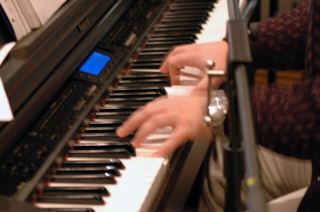 Flying fingers