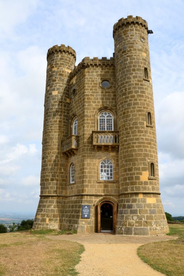 Broadway Tower (03)