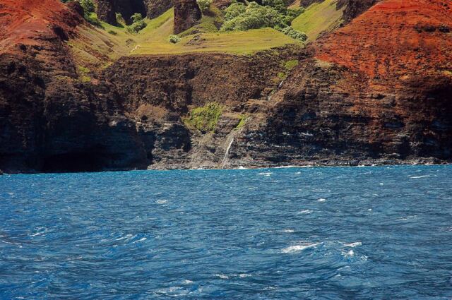 Waterfall along Napali Coast (12)