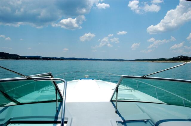 heading-out-for-a-fun-day-on-lake-travis