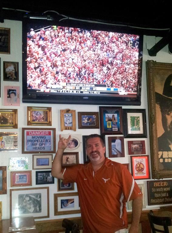 roger-at-moose-s-watching-the-horns-beat-ole-miss