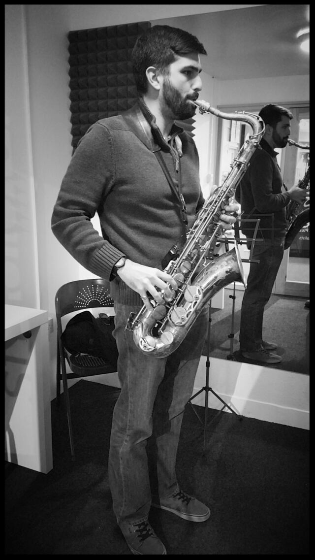 Andrew trying out some high-end saxophones (7)
