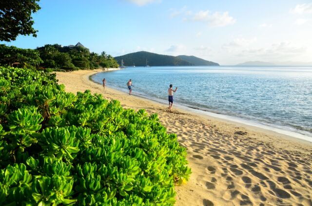 The Great Mahoe Bay Sand Fight 1