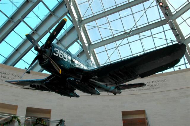 F4U Corsair (2)