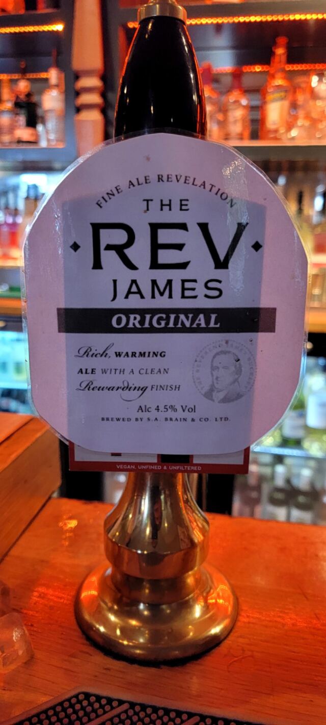 A pint of The Reverend James at The Swan - Broadway (1)