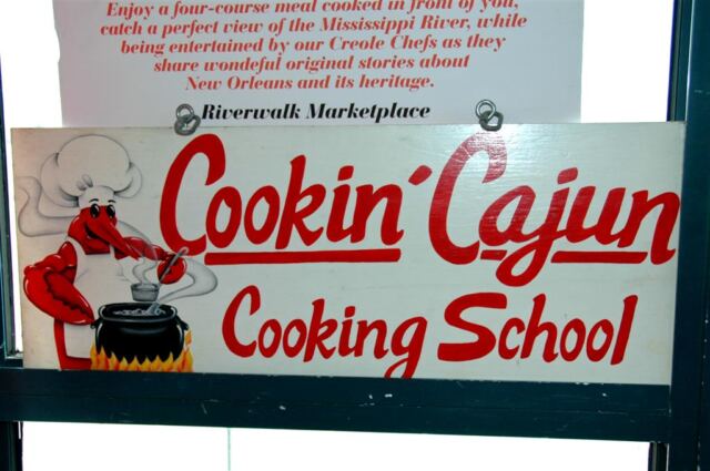 Cookin' Cajun cooking school