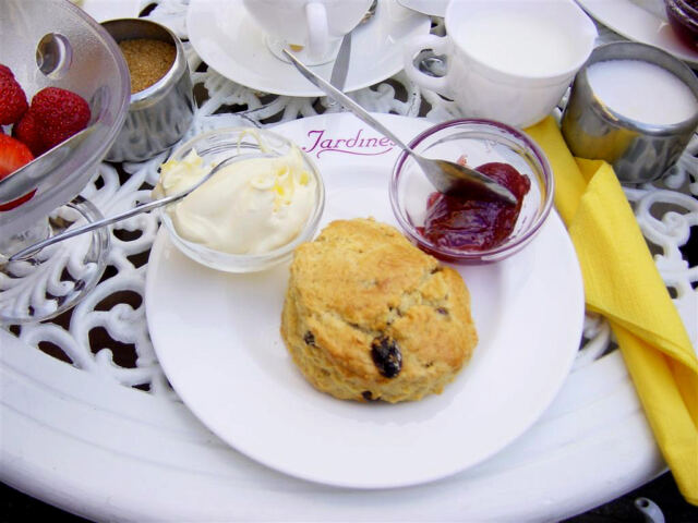 Cream Tea in Broadway (2)