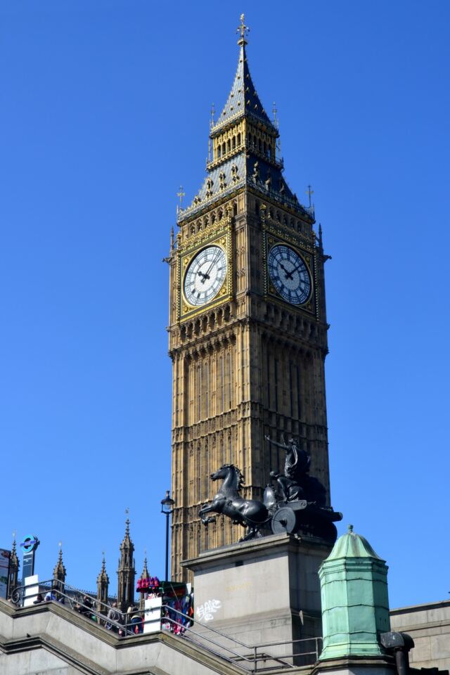 Elizabeth Tower (aka Big Ben) - blue skies (1)