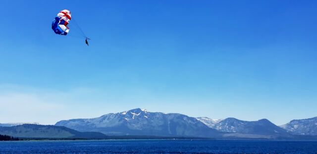 Tahoe parasailers 03