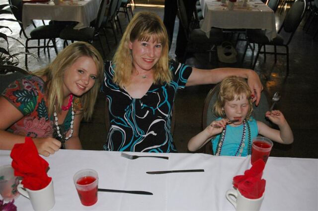 Melanie, LeAnn, and Kiersten at the luau