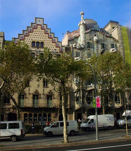 Gaudi house (3)