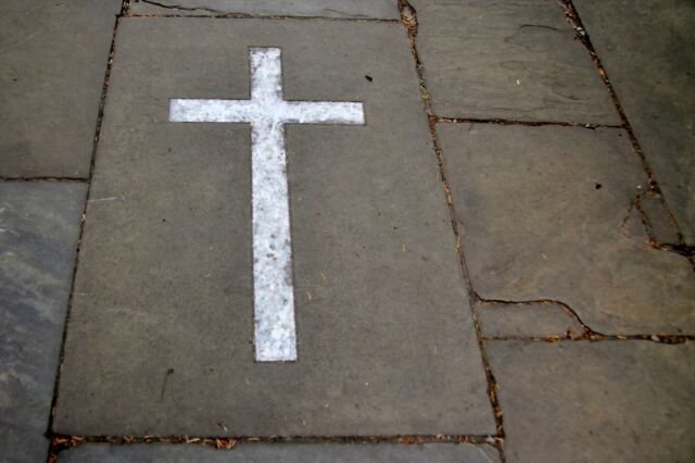 holy-trinity-church-stratford-upon-avon-exterior-4