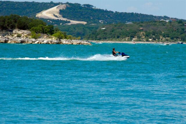 mom-jetski-across-the-lake