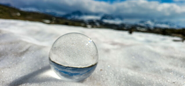 Photosphere in the snow