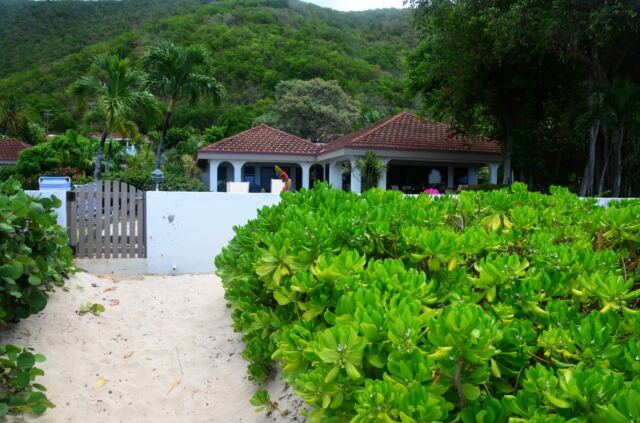 A Villa on the Beach 6