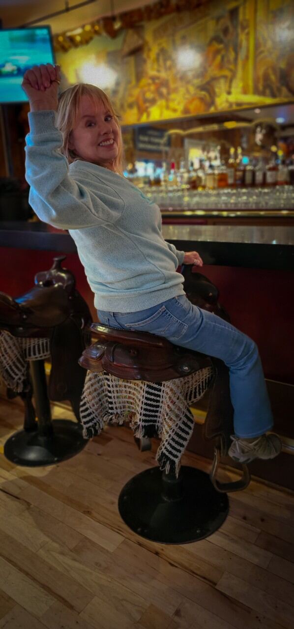 Million Dollar Cowboy Bar - inside (3)