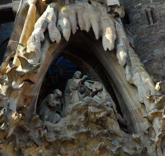 Gaudi - La Sagrada Familia (9)
