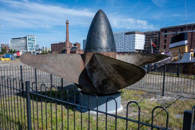Lusitania propeller 01