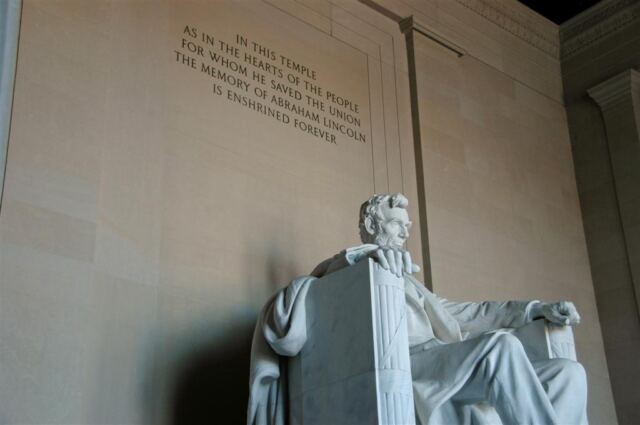 Lincoln Memorial interior (6)