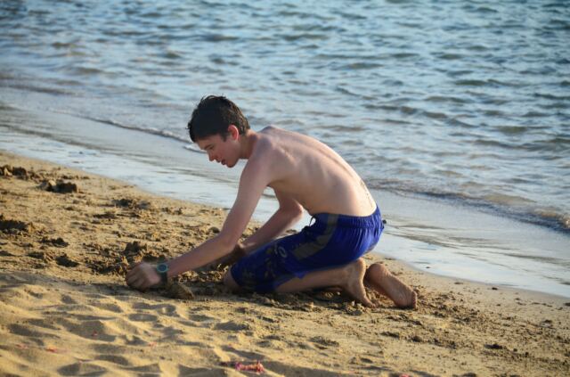 The Great Mahoe Bay Sand Fight 5