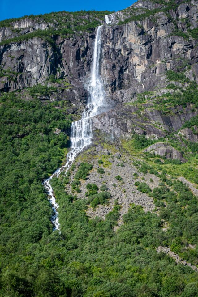Volefossen waterfall 01