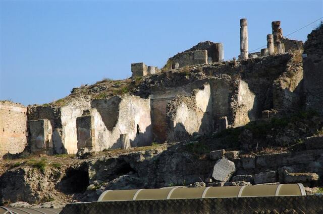 Pompeii entrance (3)