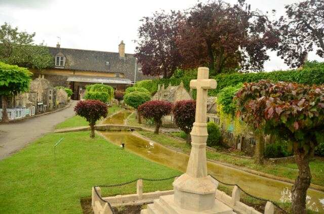 Bourton-on-the-Water model village (6)