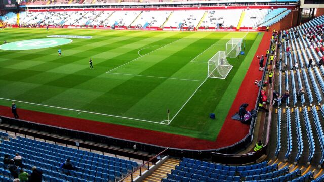 Villa keepers warm up pre-match (1)