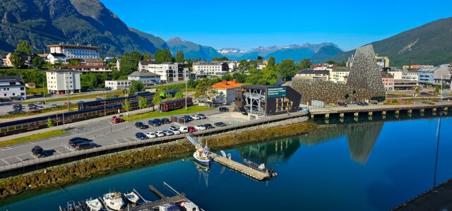 Arrival in Andalsnes