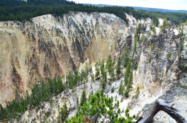 Yellowstone Grand Canyon from Inspiration Point (1)